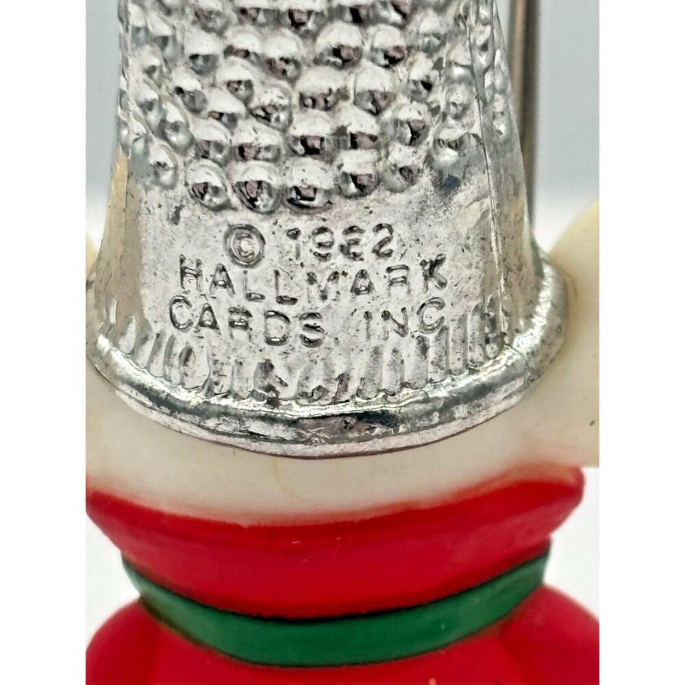Vintage Hallmark 1982 Thimble #5 Mouse Mini Christmas Ornament Sewing Needle - Picture 4 of 13
